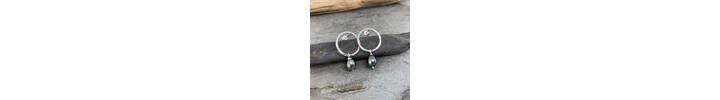 Circle stud pearl earrings 2