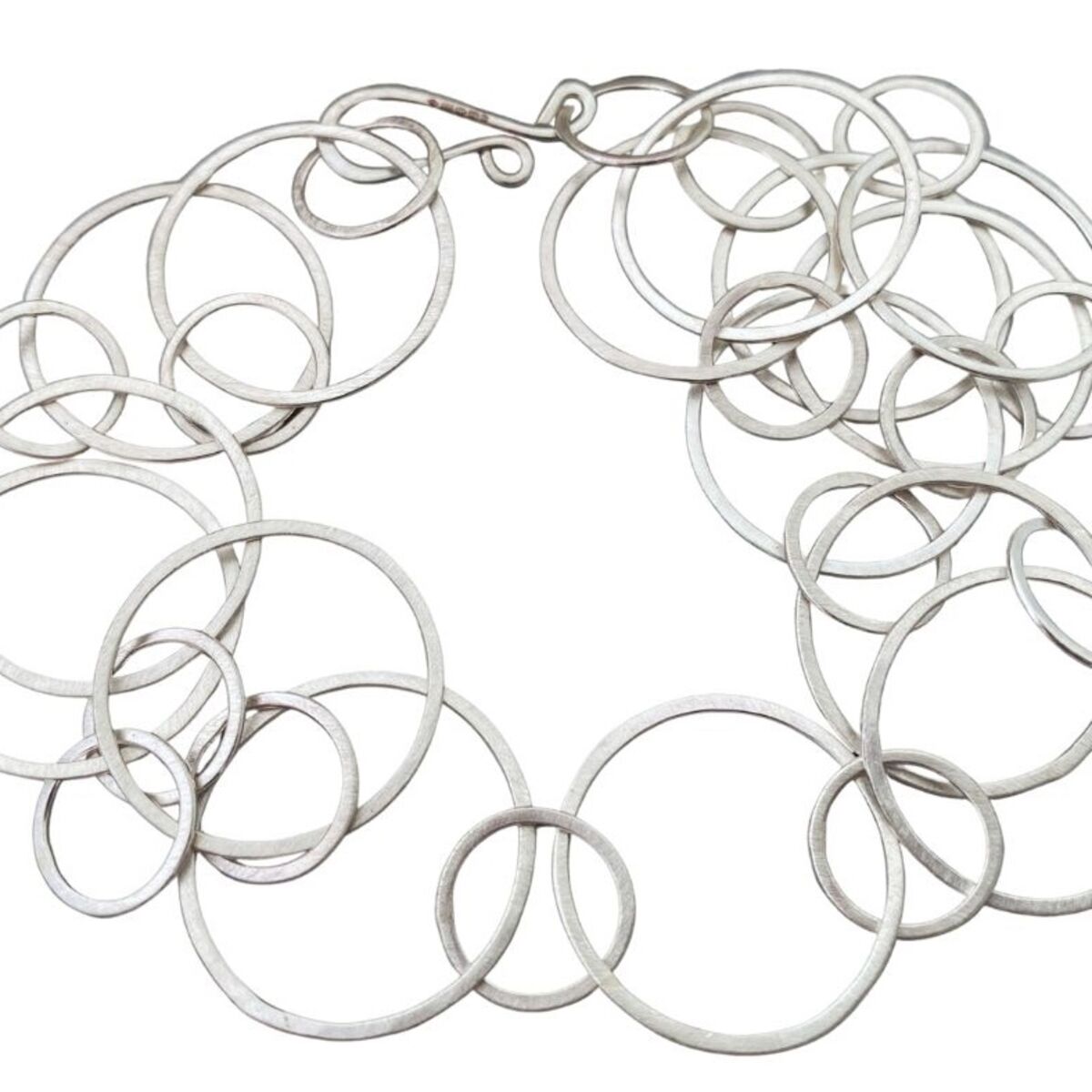 Contemporary chain necklace