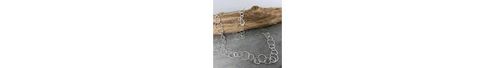 Hammered chain necklace 
