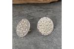 Round stud earrings 4