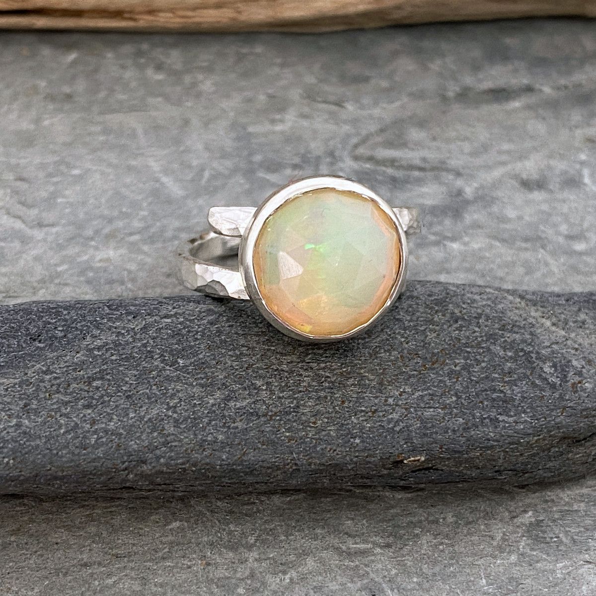 Large Opal ring 3 Large Opal ring 3
