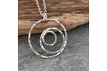 Silver circles necklace