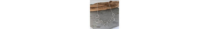 Silver circle necklace 2