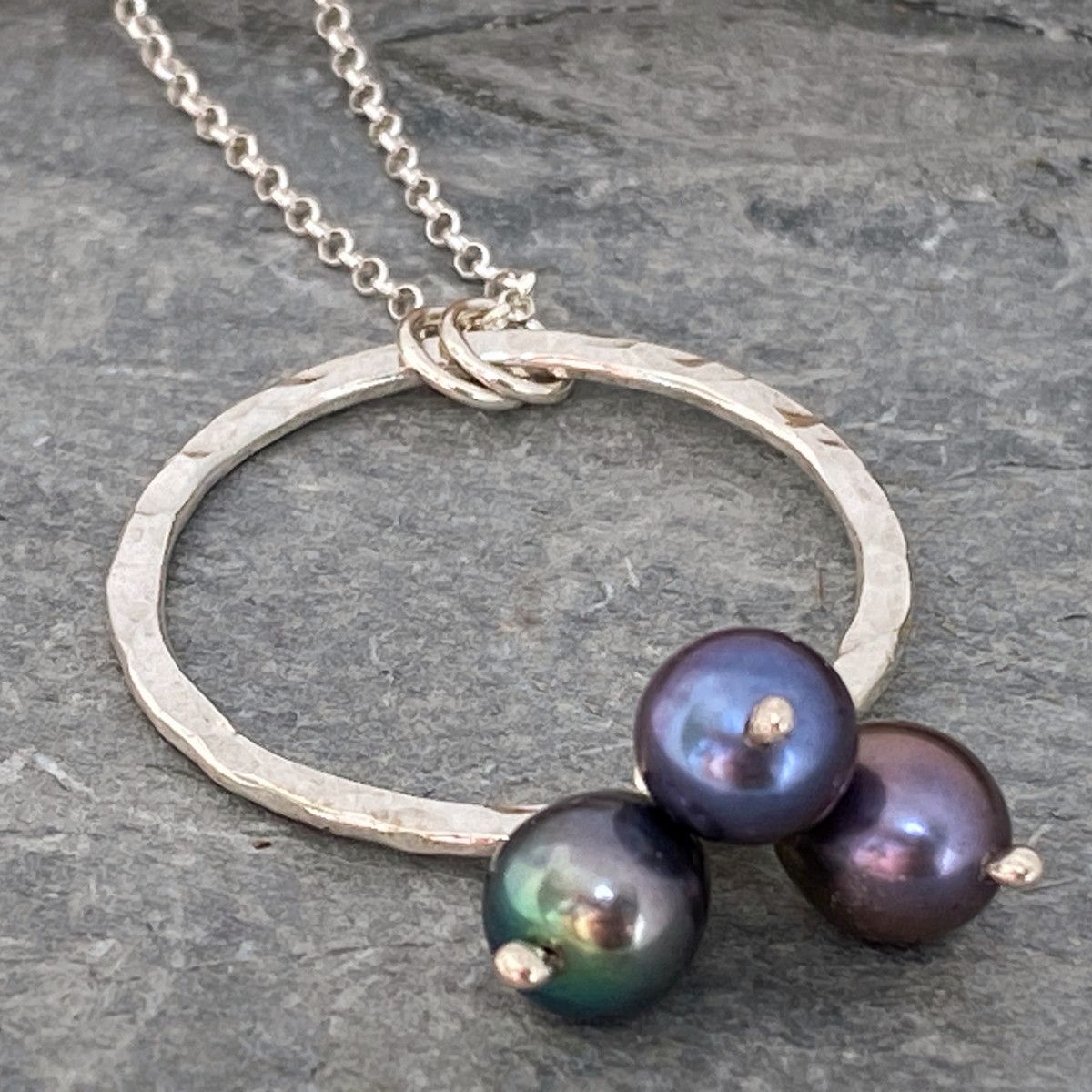 Purple pearl necklace  2