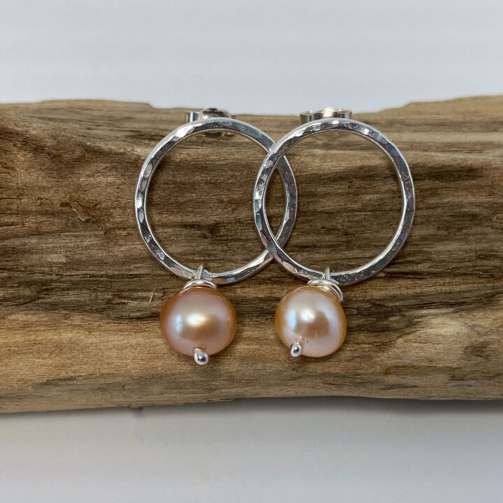 Pink pearl earrings 2