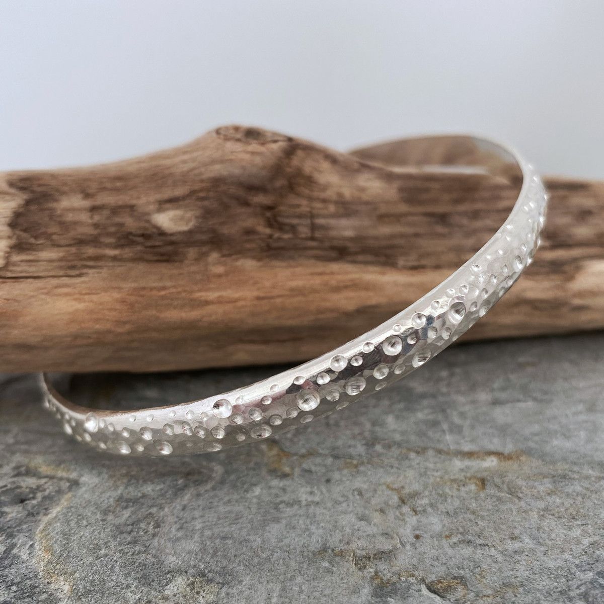 Solid silver bubbles patterned bangle Solid silver bubbles patterned bangle