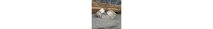 Wide hammered ring 2