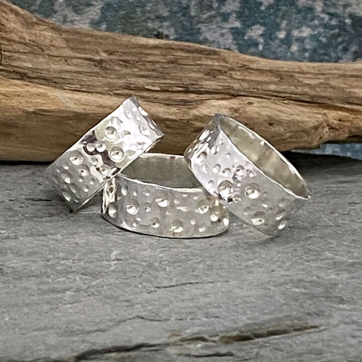 Wide hammered ring 2