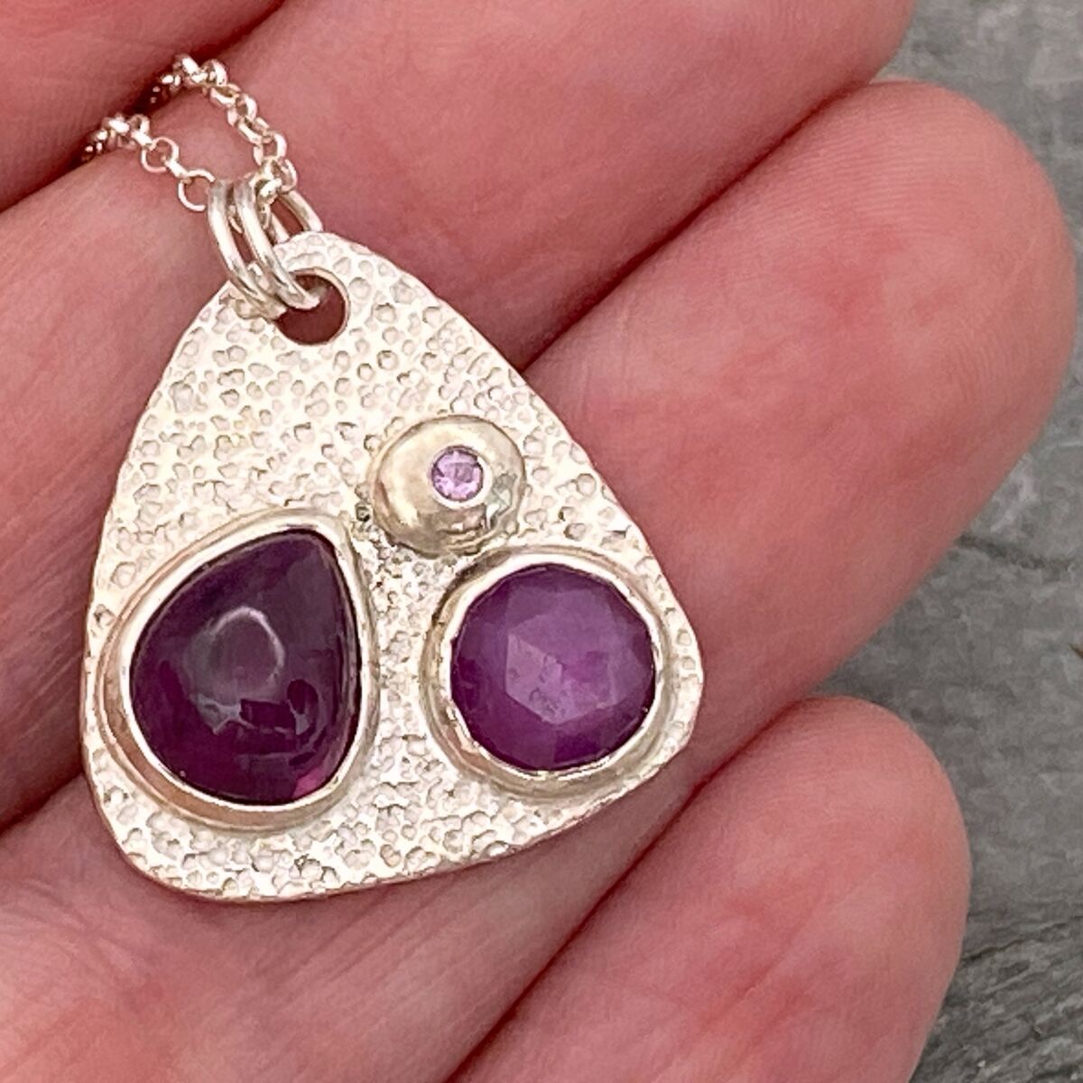 Pink sapphire and silver pendant 2