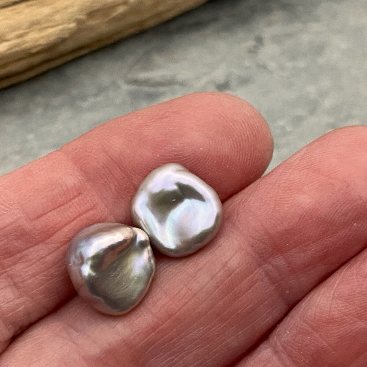 Pearl stud earrings 4 Pearl stud earrings 4