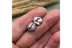 Pearl stud earrings 3