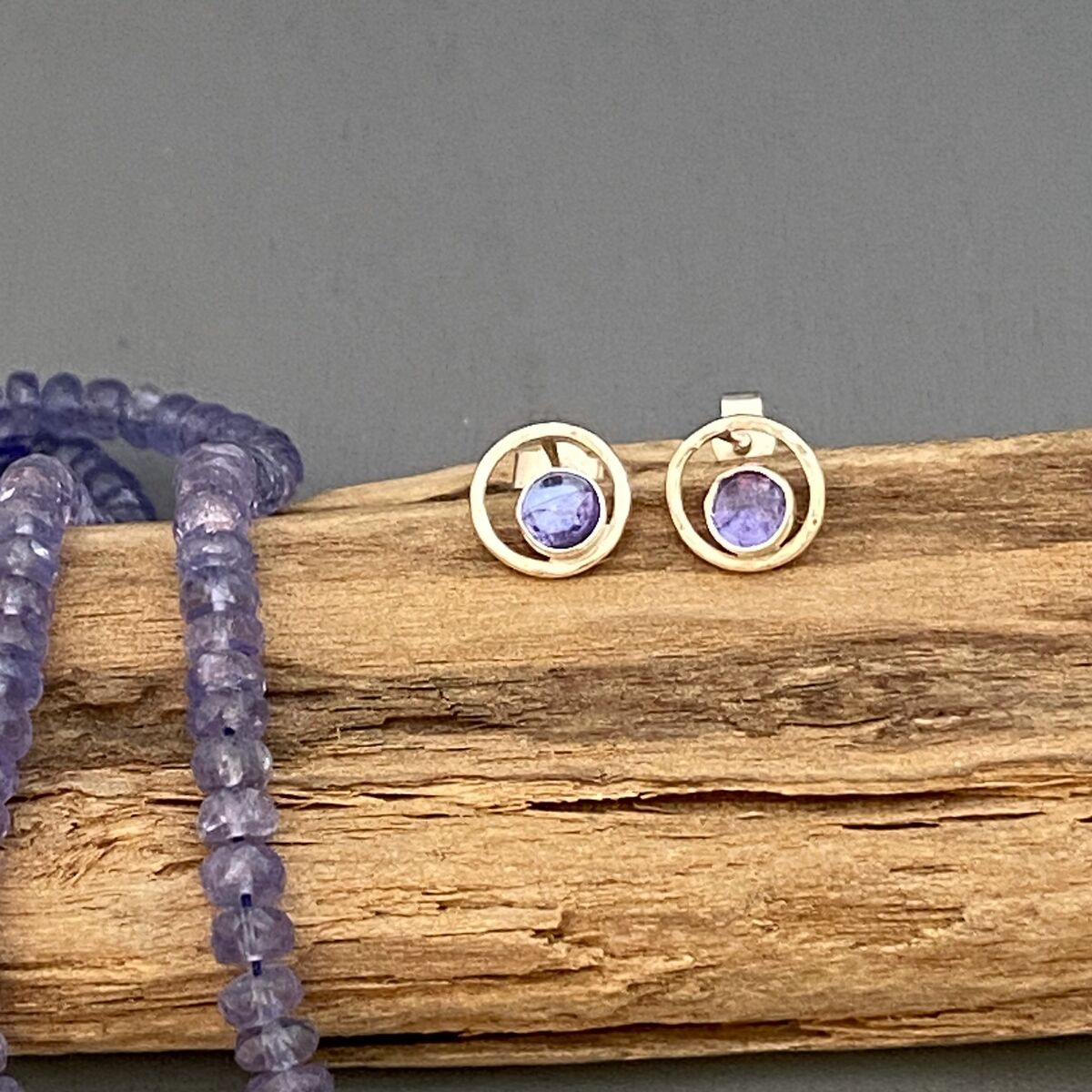 Small Tanzanite and silver circle earrings Small Tanzanite and silver circle earrings