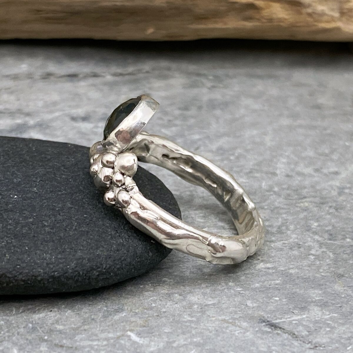 Green sapphire organic silver ring band 3 Green sapphire organic silver ring band 3
