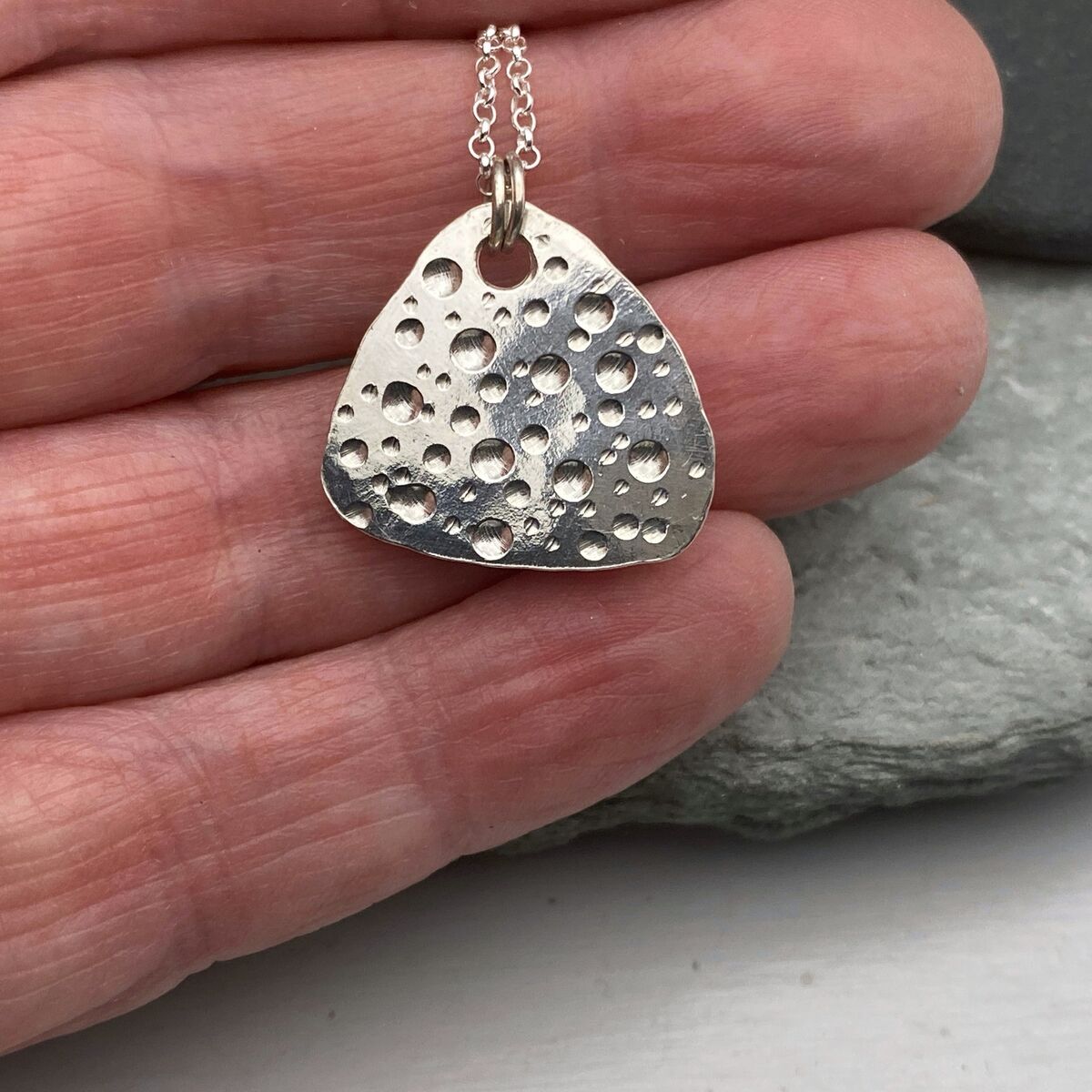 Tanzanite and silver pendant 5