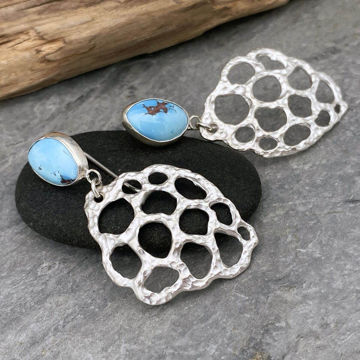 Turquoise and silver dangle earrings Turquoise and silver dangle earrings