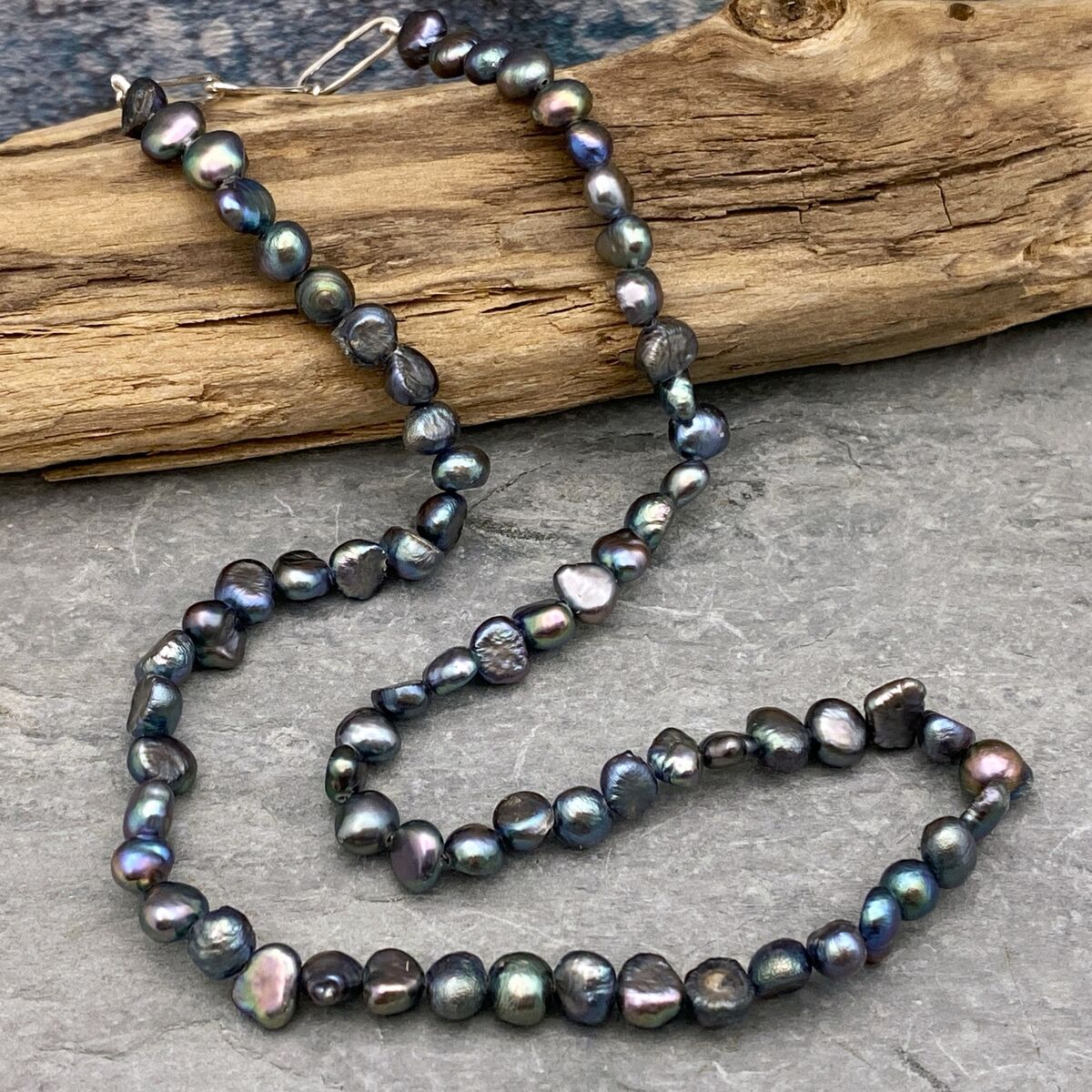 Pearl choker necklace 3 Pearl choker necklace 3