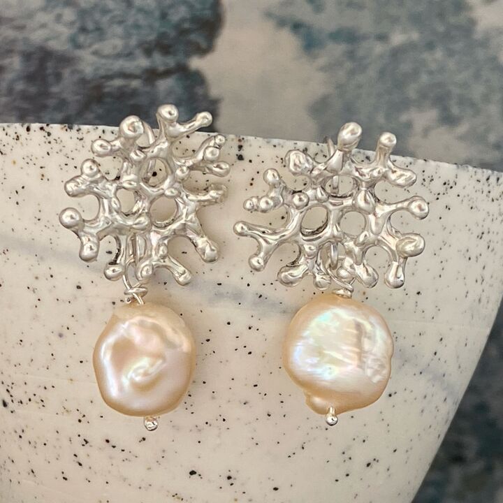 Coral inspired pearl earrings 2