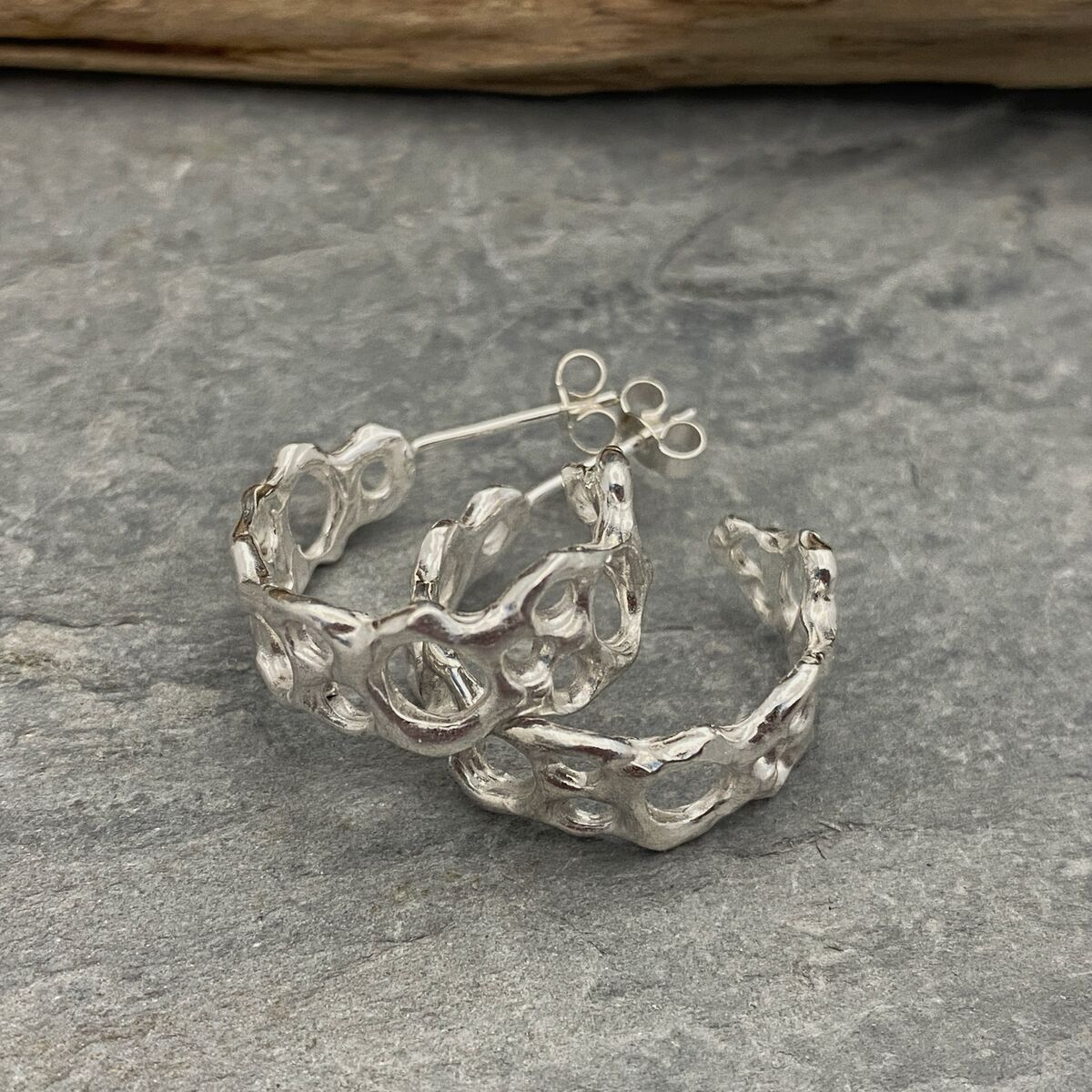 Erosion organic design silver hoop earrings 3