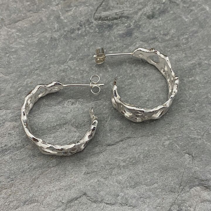 Erosion organic design silver hoop earrings 2