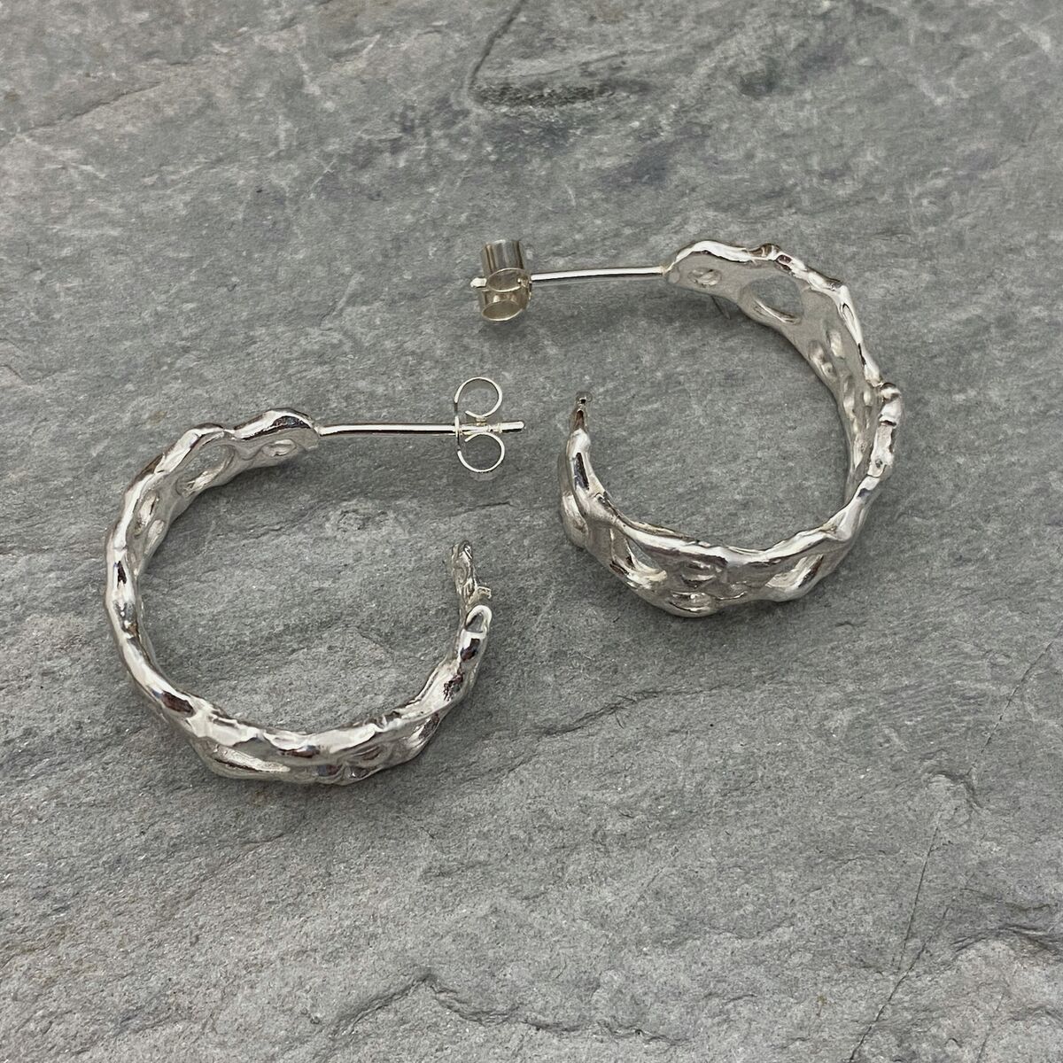 Erosion organic design silver hoop earrings 2