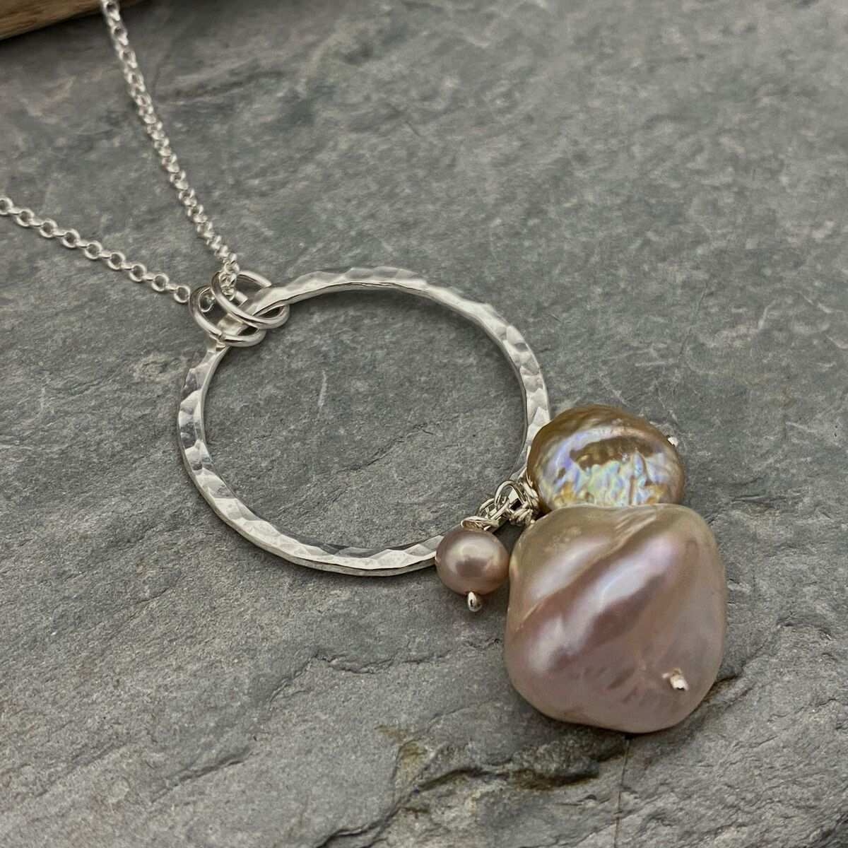 Pink pearl necklace 2