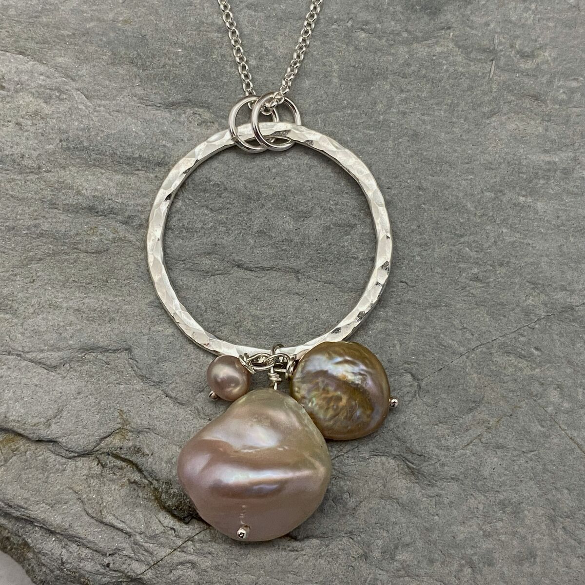 Pink pearl necklace 4