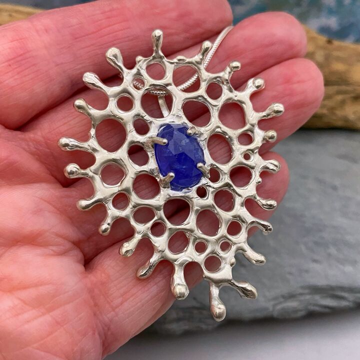 Tanzanite necklace 3