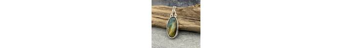 Labradorite pendant