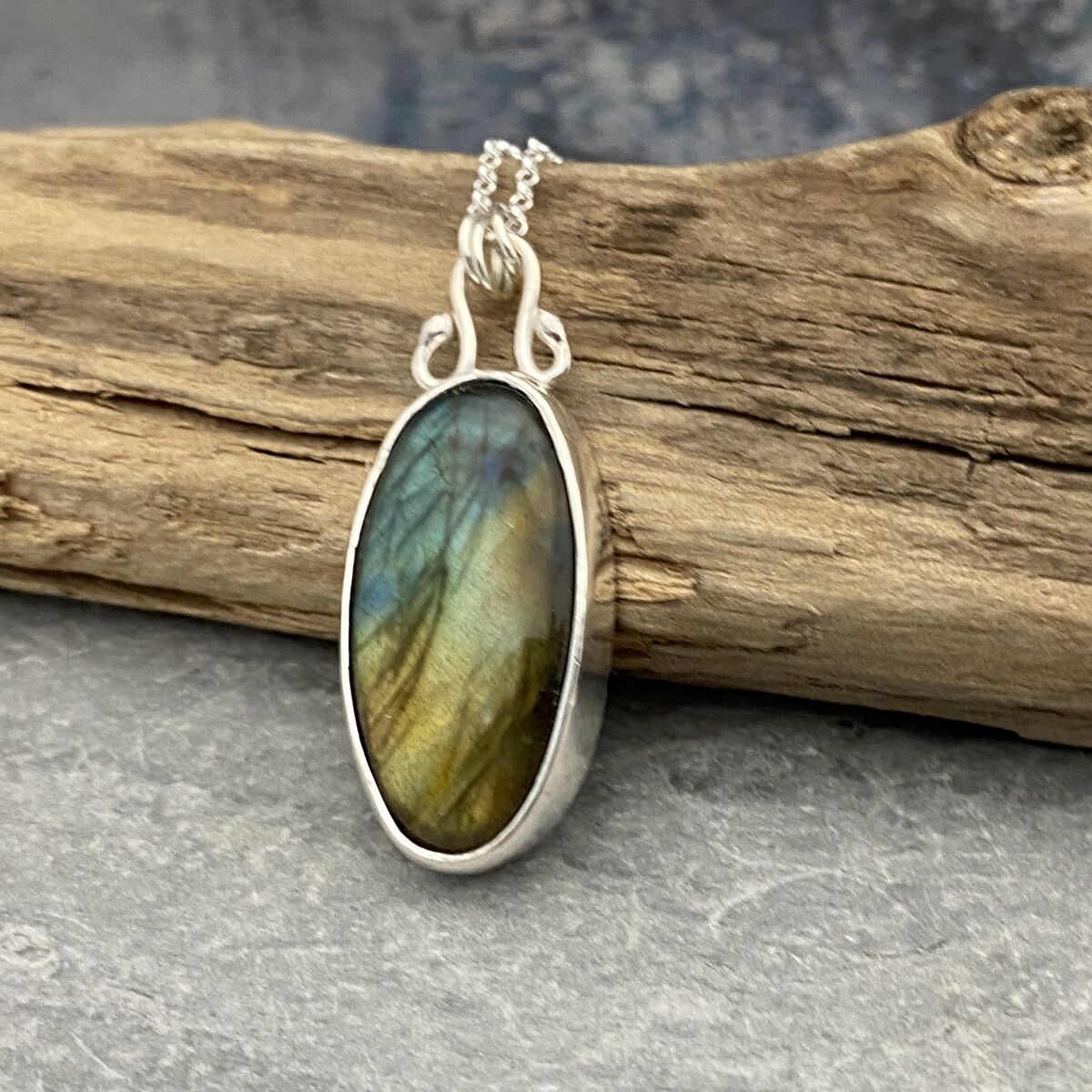 Labradorite pendant