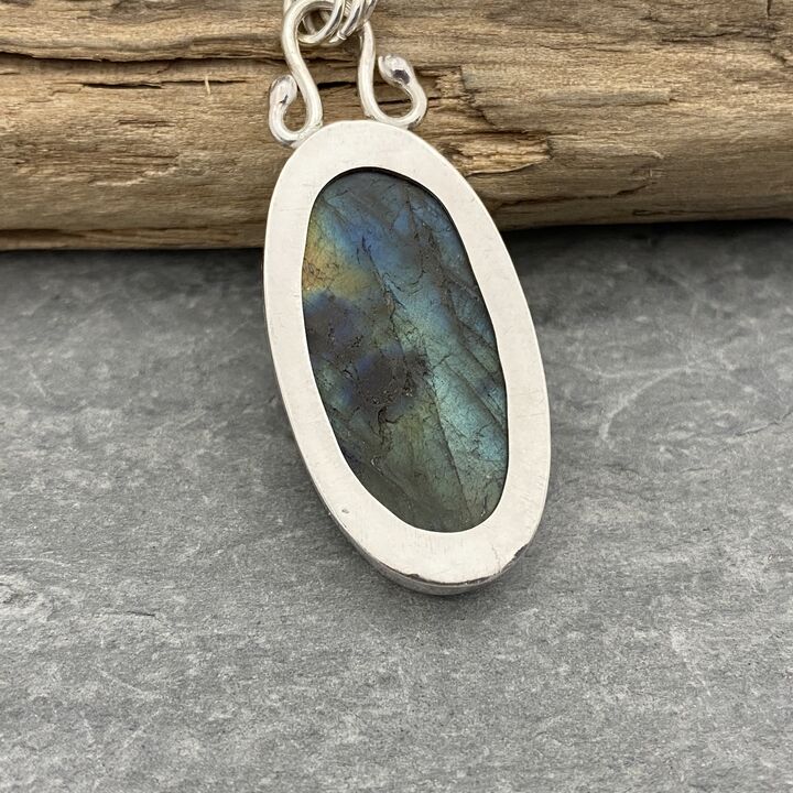 Labradorite pendant 3