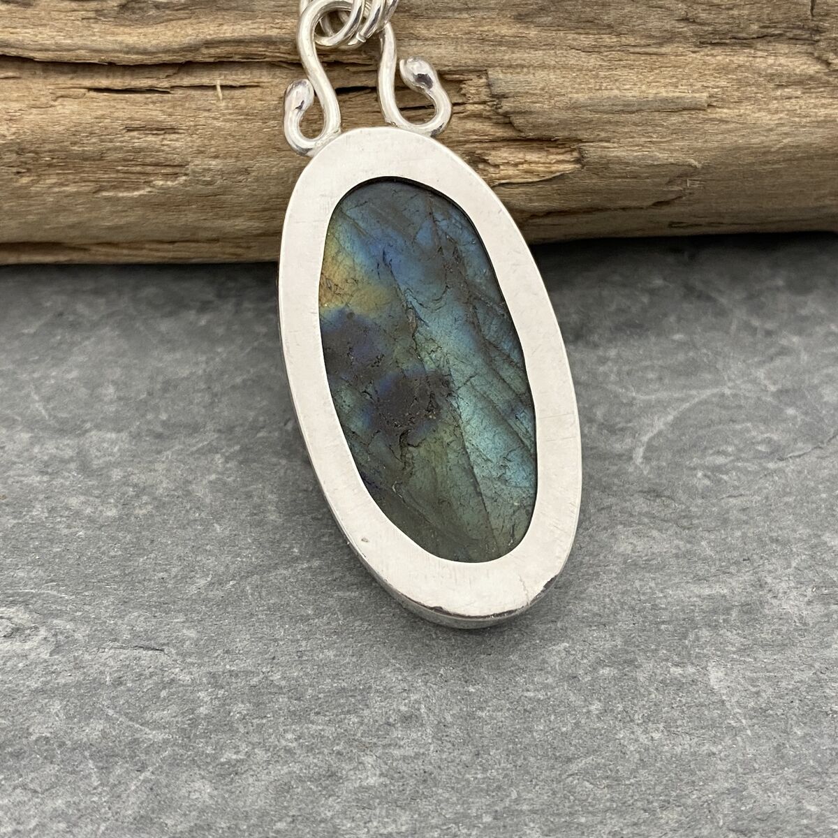 Labradorite pendant 3