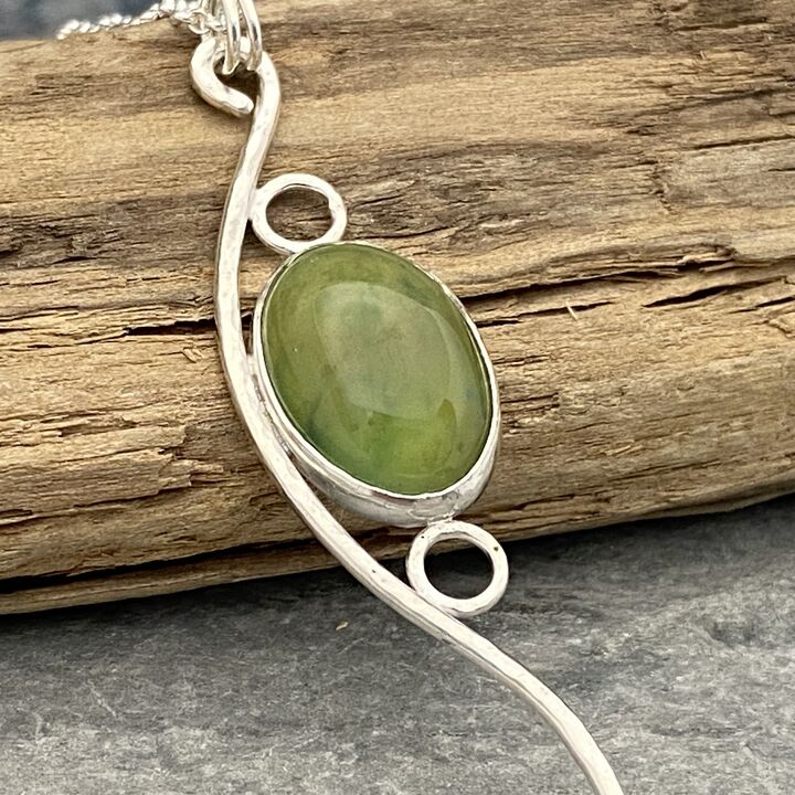 Green garnet pendant 3