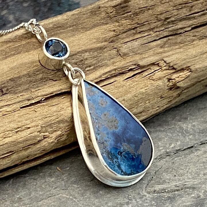 Shattuckite and Topaz pendant 2