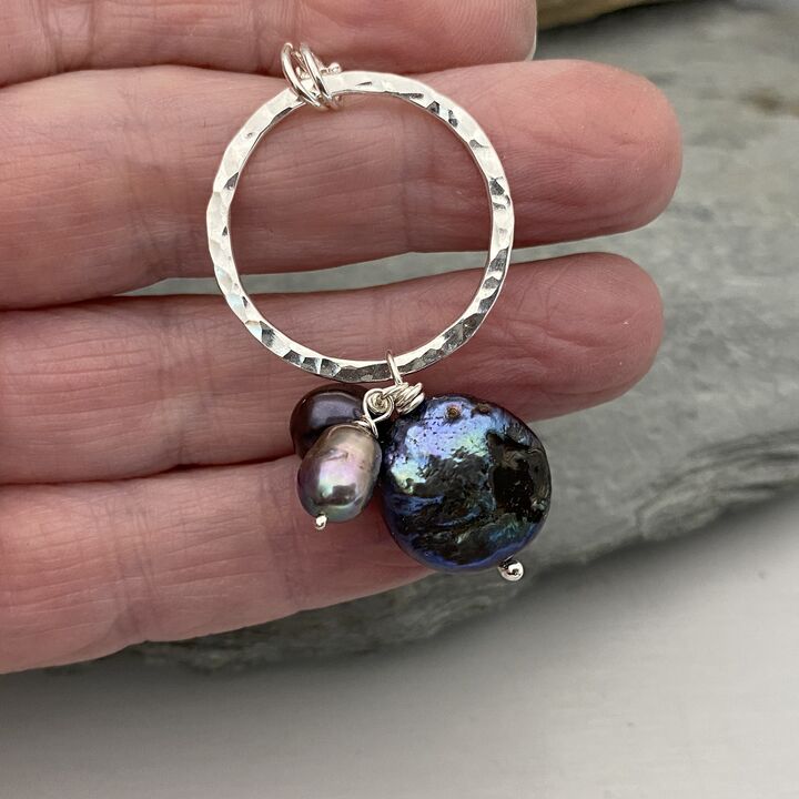 Peacock pearl necklace 4