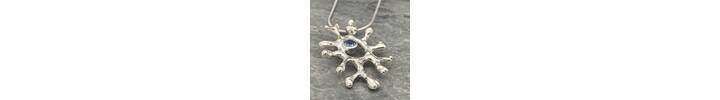 Sapphire coral shaped pendant 3