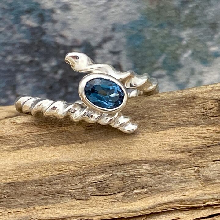 Twisted silver topaz ring 6