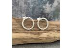 Hammered patterned open circle stud earrings 5