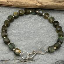 Labradorite bracelet 3