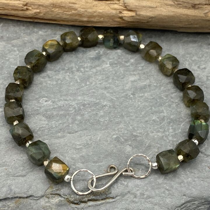 Labradorite bracelet 3